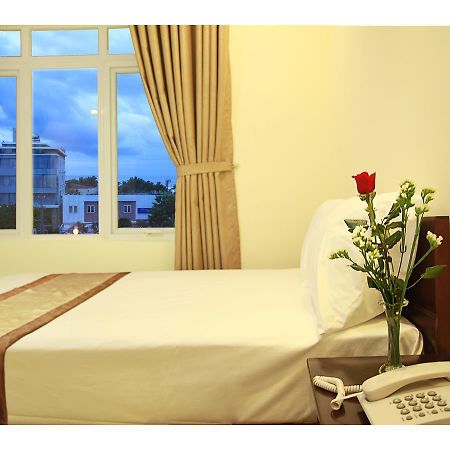Thanh Nhan Hotel Дананг Экстерьер фото
