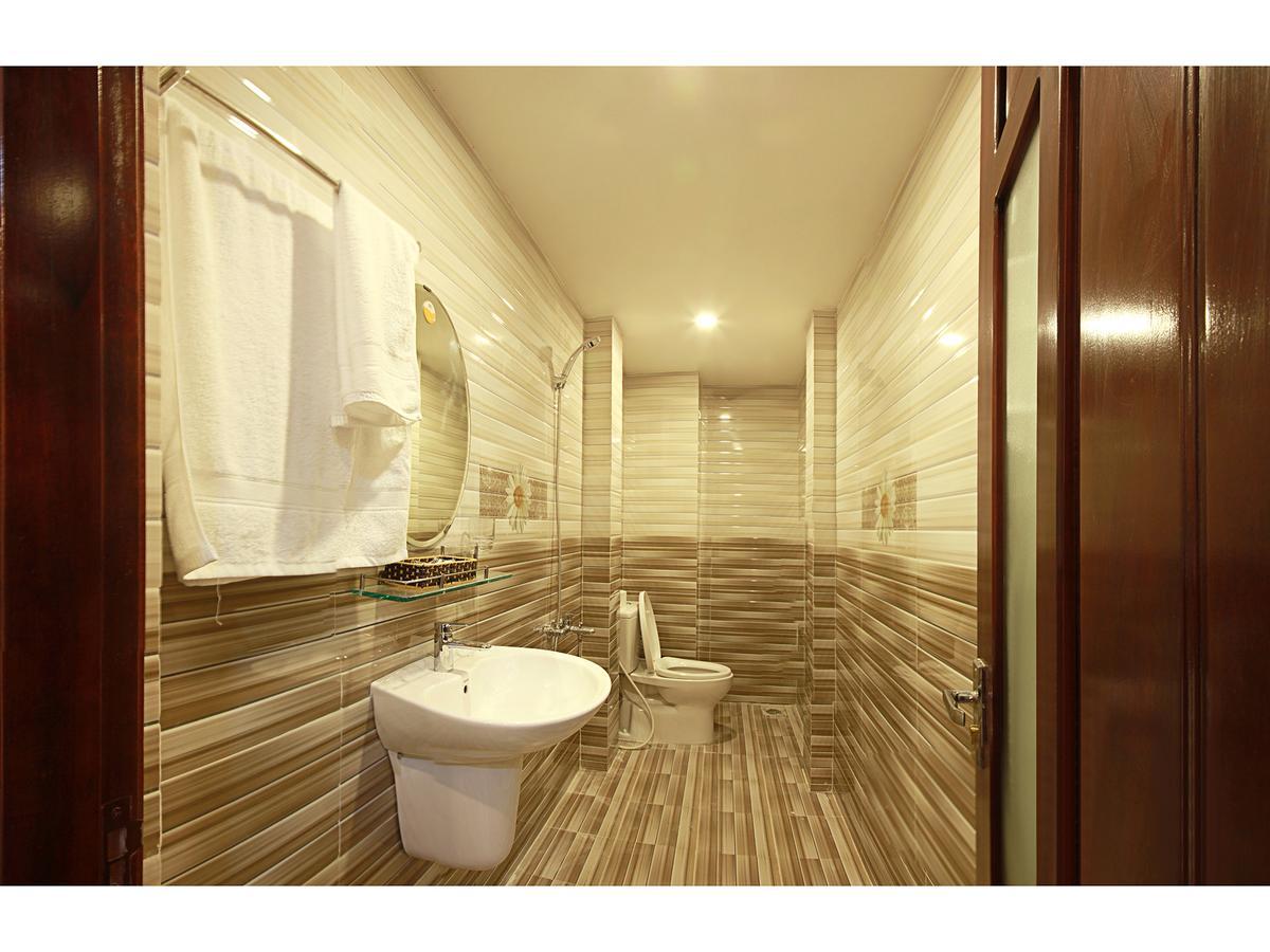 Thanh Nhan Hotel Дананг Экстерьер фото