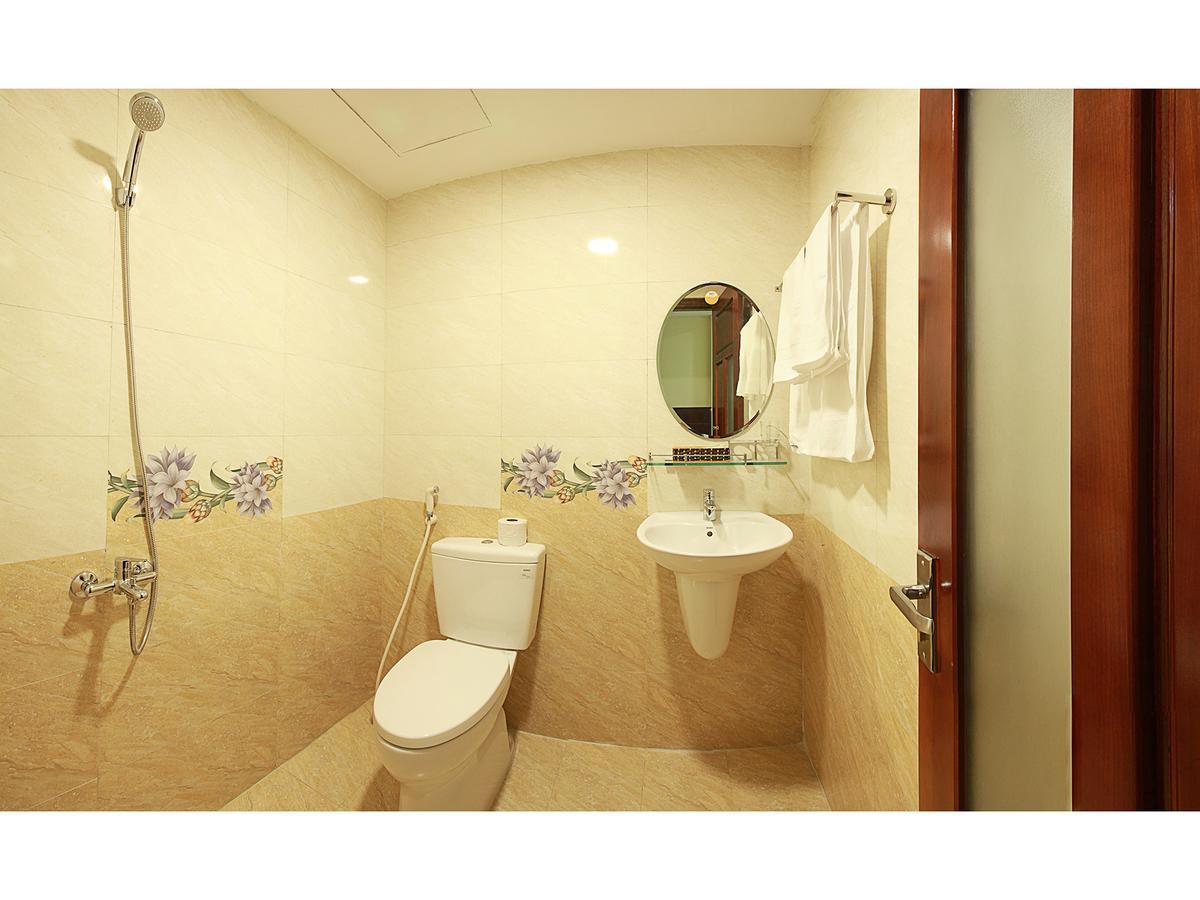 Thanh Nhan Hotel Дананг Экстерьер фото